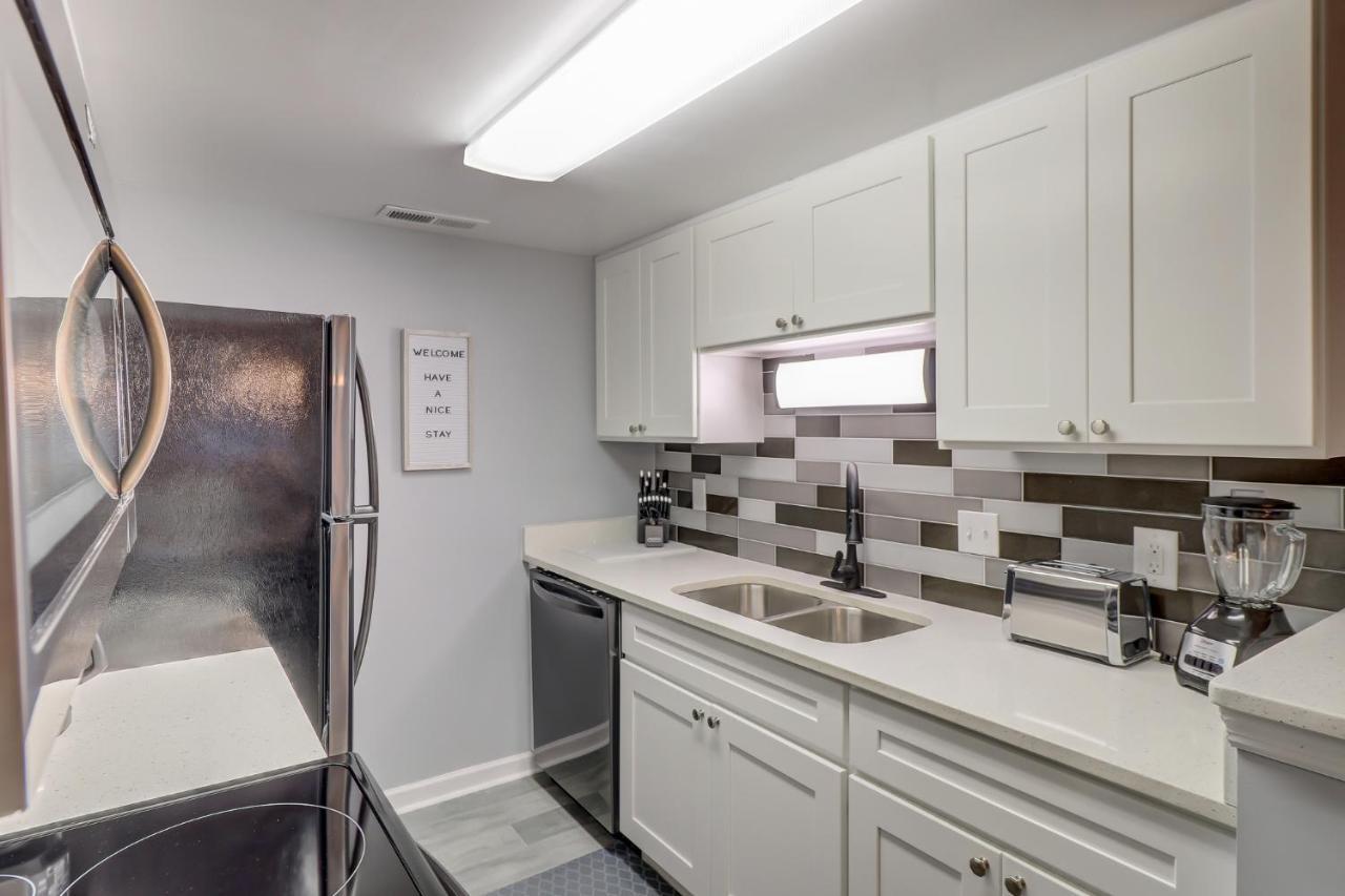 #111 Elaborate Condo Ideal Location 2Brm/2 Parking Hilton Head Island Buitenkant foto